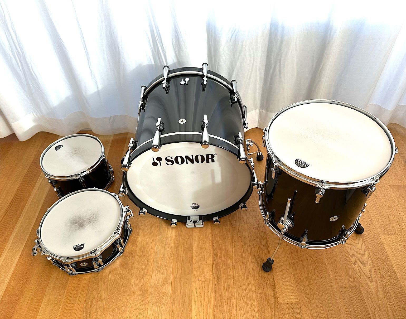 Sonor Instruments de musique: Sonor SQ2, Solid Black (High Gloss), Medium Maple – D'occasion à aarau par eve_zj7p 1