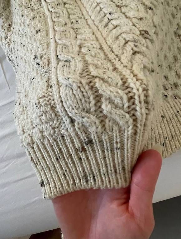 Pullover & Sweatshirts: Oversized Pullover / Sweater  – Neu und originalverpackt aus Spreitenbach von sam_l5fj 1