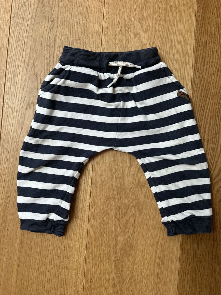 Lotti di vestiti: Kinderkleiderset 1-2 Jahre – Usato da Basel venduto da Bietemeerrettich 1