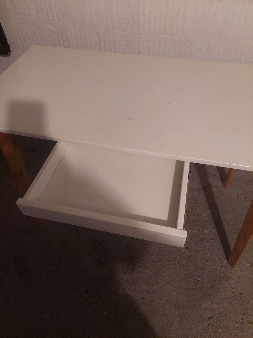 Schreibtische: Schreibtisch (Preis flexibel) – Gebraucht aus Winterthur von ale_t766 2