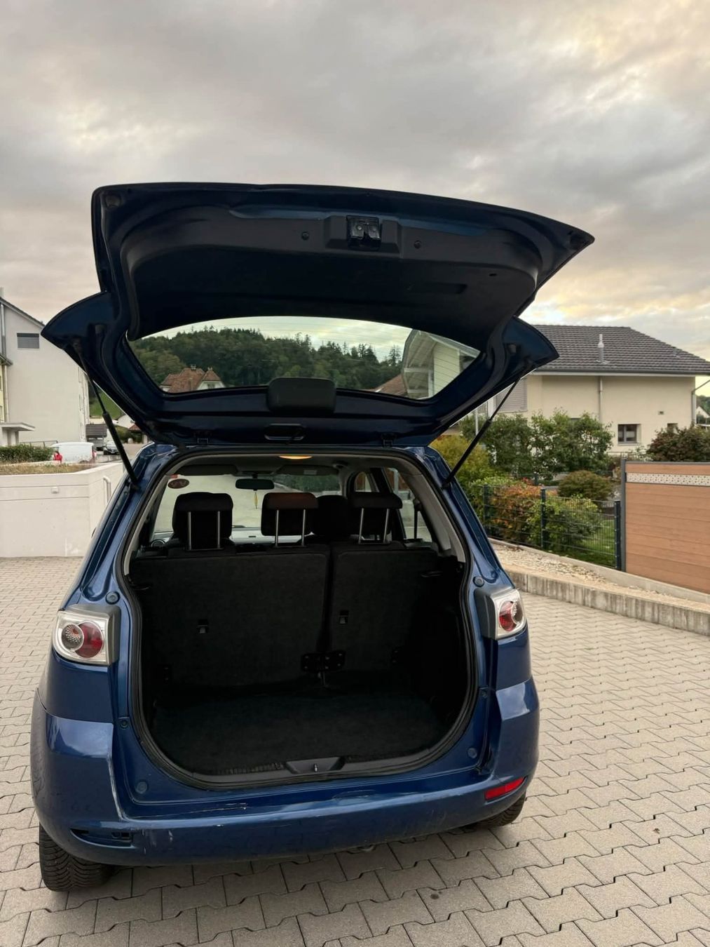 Mazda Automobili: Mazda 2 1.4 top  mit mfk!!! – Usato da staffelbach venduto da del_gj7b 7