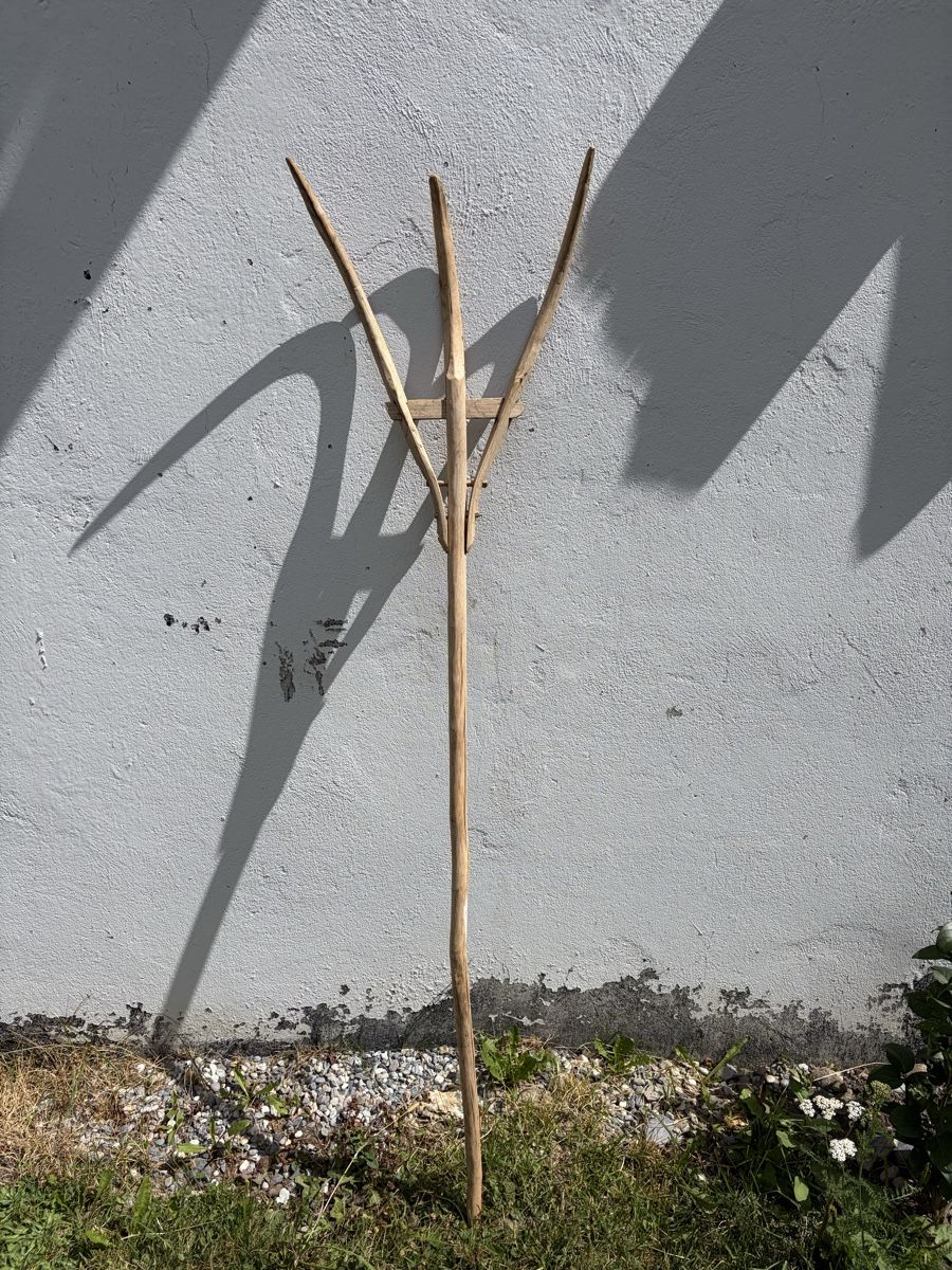 Tous les outils: Heugabel aus Holz  – D'occasion à Tenna par rog_7x9k