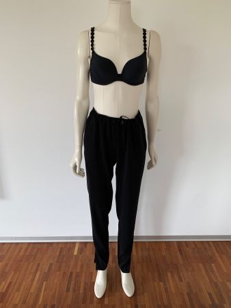 AKRIS: Super coole schwarze Hose mit Gummibund, 36