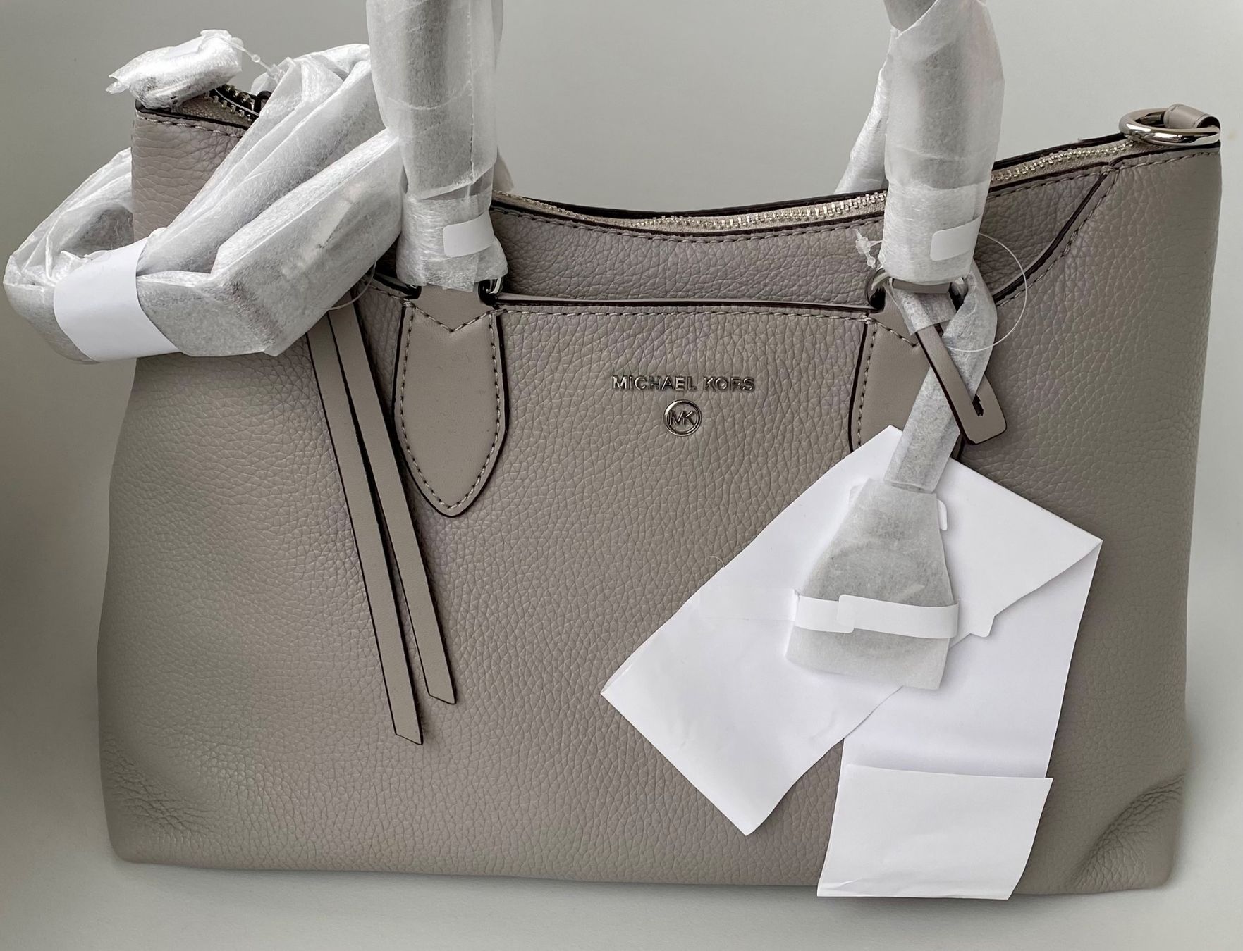 Michael Kors Altro in  Abbigliamento & Accessori: Sac Michael Kors en cuir   NEU! – Nuovo e nell'imballaggio originale da Peseux venduto da Gilloss 1
