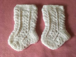 Neue Baby Kniesocken / Babysocken / Handarbeit gehäkelt