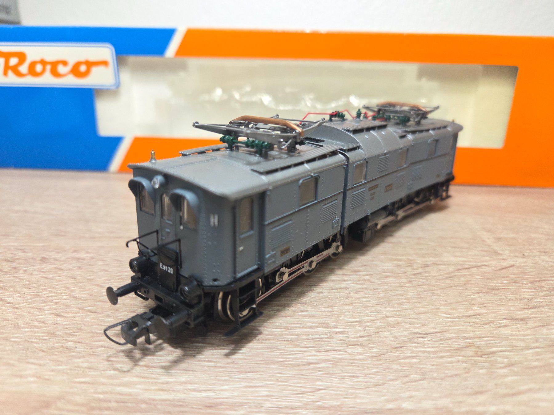 Roco Modelleisenbahnen: Roco 43427 E-Lok BR E91 DR H0 – Gebraucht aus St-Aubin-Sauges von Lo_Go 2