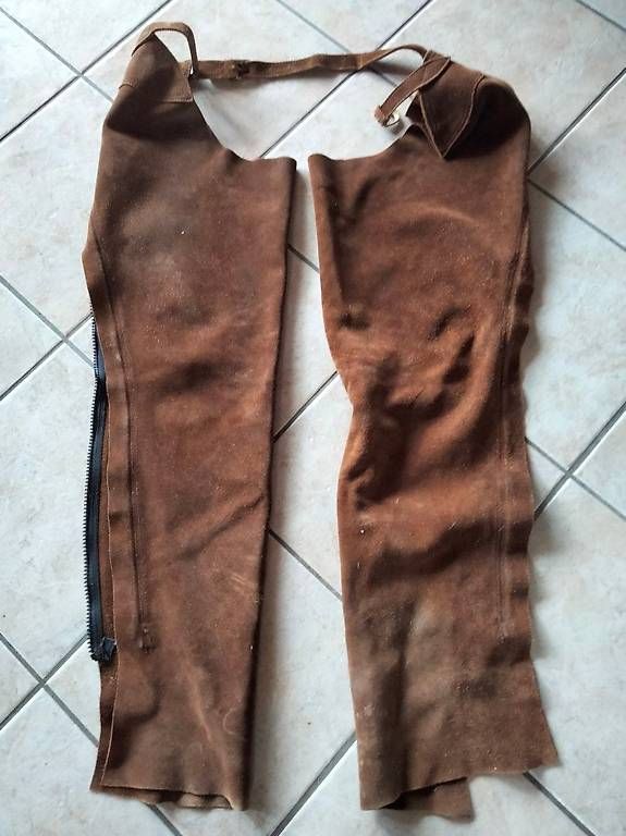 Pantalons: Wildleder- Chaps – D'occasion à Rüti b. Riggisberg par Lilian1420