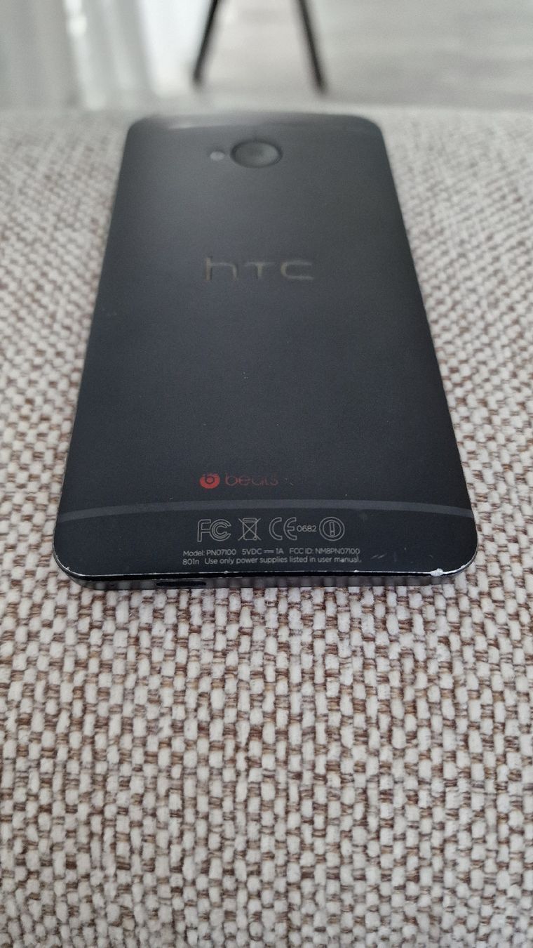 HTC Telefoni cellulari / Smartphones: HTC One Smartphone, schwarz – Usato da Höri venduto da ale_c9bt 2