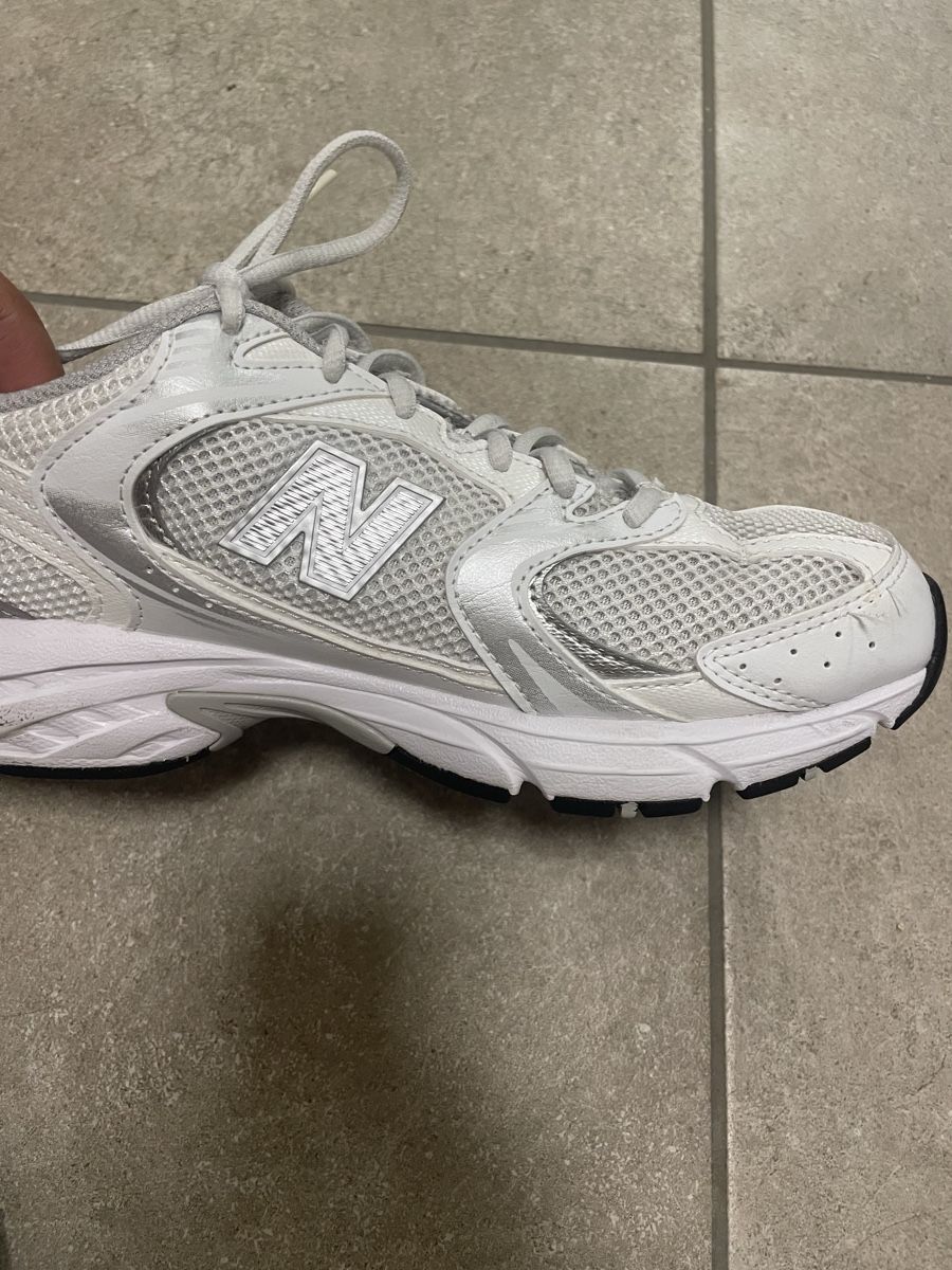 New Balance Chaussures hommes: NEW BALANCE 41.5 – D'occasion à murten par Ester09 2