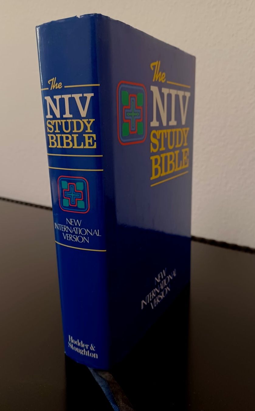 Livres: NIV Study Bible – D'occasion à Zürich par haf_pv7d