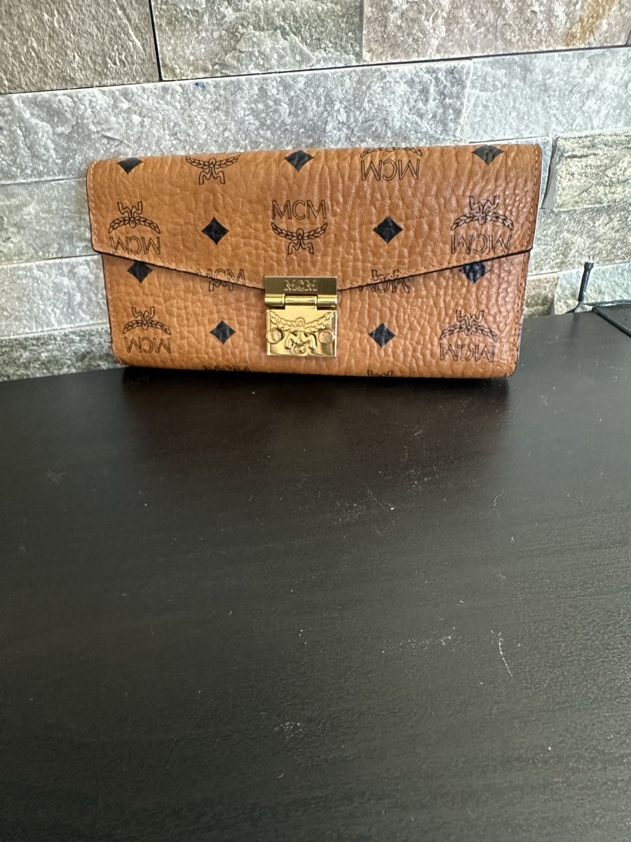 Mcm Portamonete: MCM Geldbörse  – Usato da Reichenburg venduto da Roxy002
