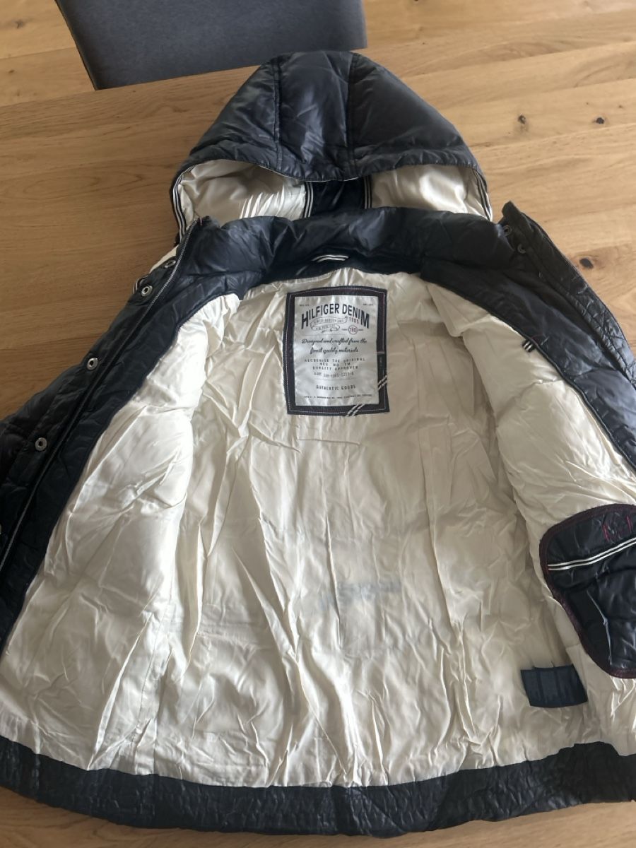 Tommy Hilfiger Giacche: Tommy Hilfiger Winterjacke Daunenjacke Gr.X-Small – Usato da Rothrist venduto da Nadjane 3