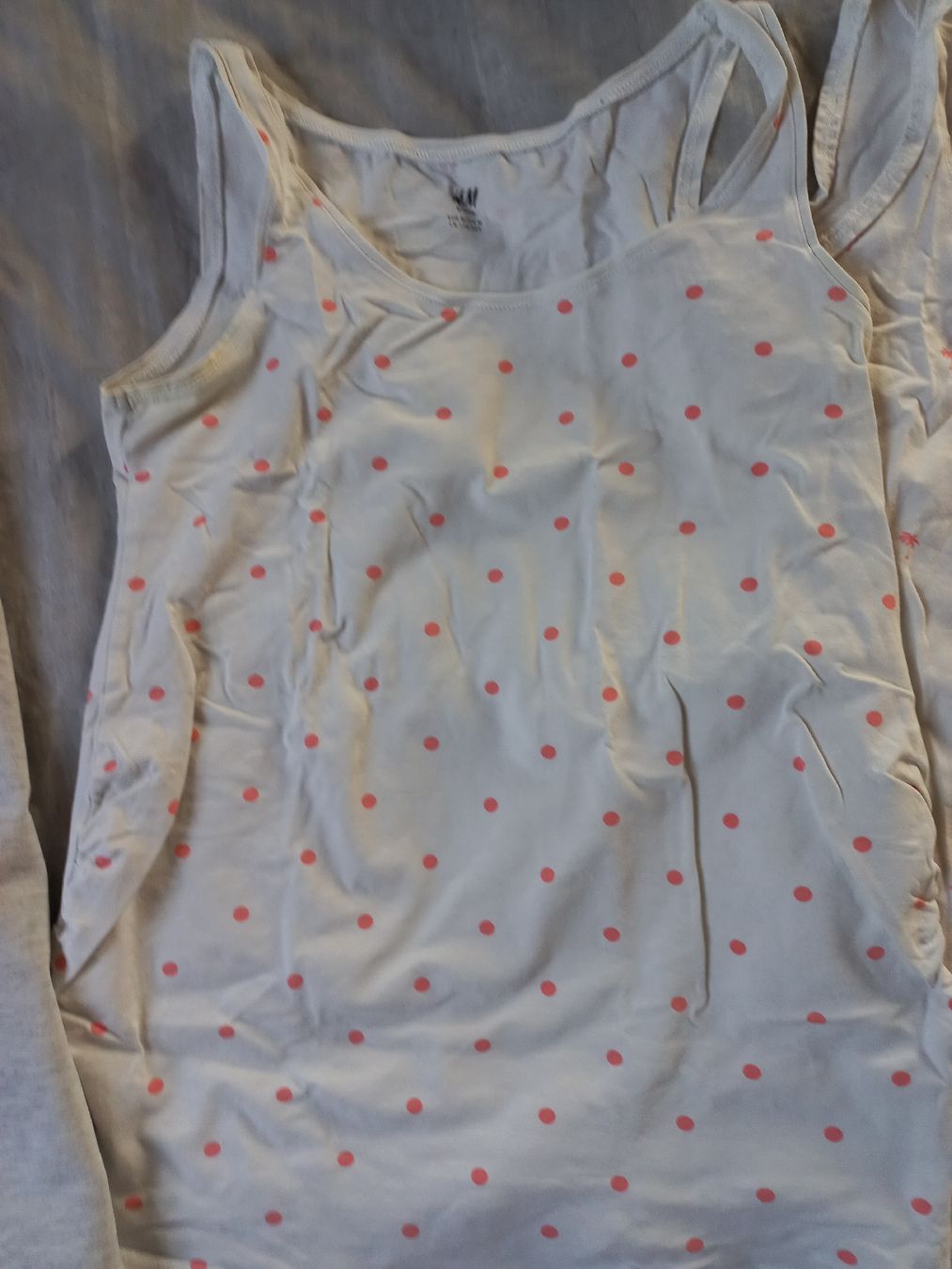 H&M Lotti di vestiti: 3 Schwangerschaftstops, Gr. M – Usato da Salvenach venduto da soleil_27 2