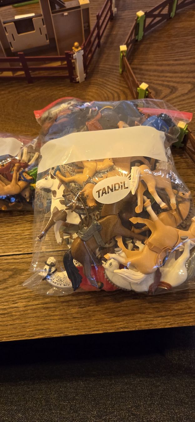 Playmobil Giocattoli: Grosses Playmobil Pferde set – Usato da Bassersdorf venduto da mamona 3