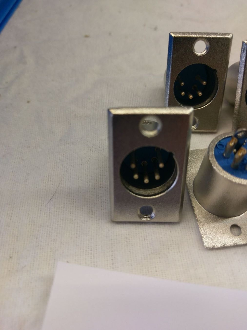 Cavi: 5Pol XLR Einbaustecker (*67) – Nuovo (secondo la descrizione) da Däniken SO venduto da Profog1 3