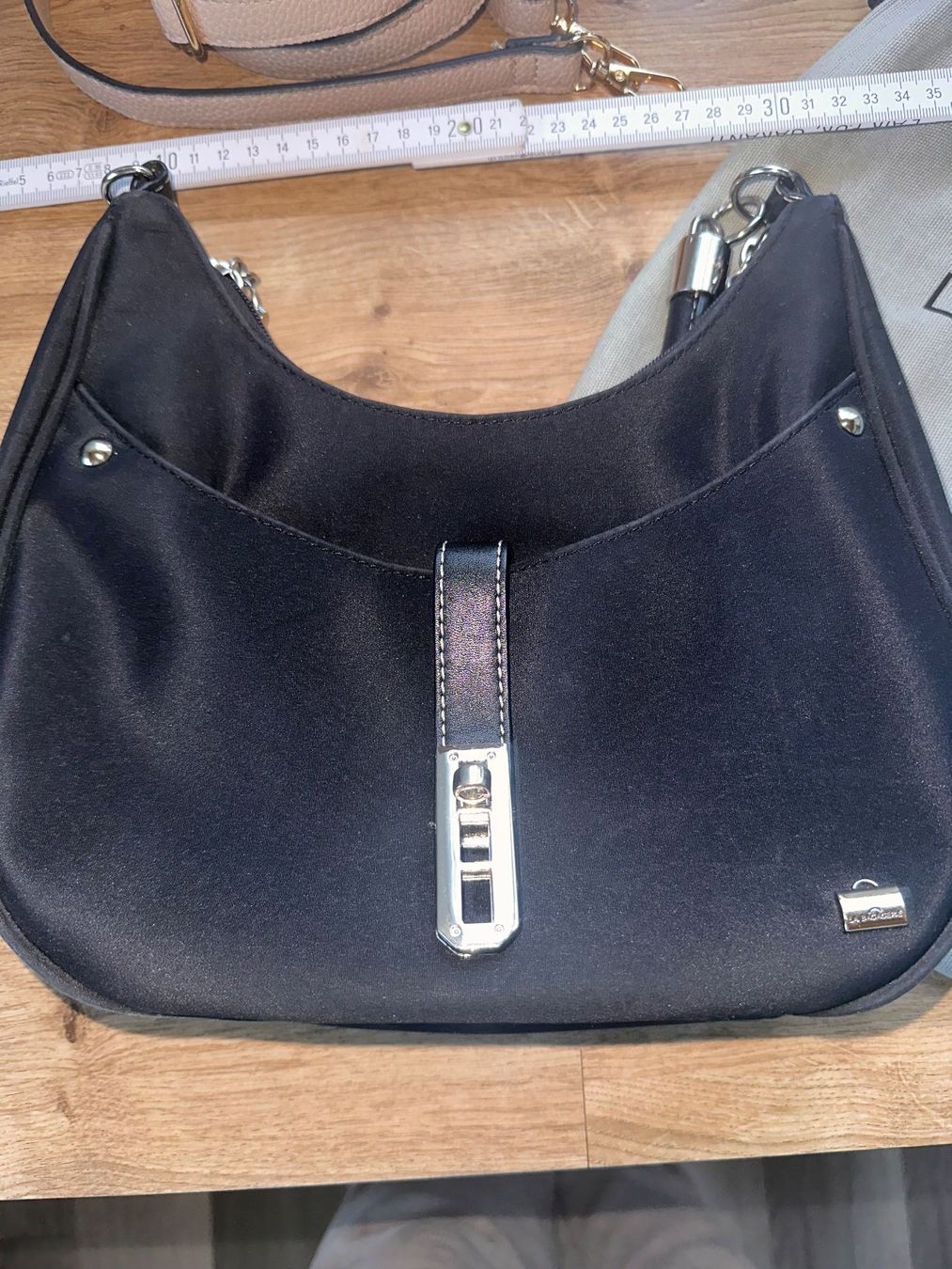 Borse da donna: Sac épaule et bandoulière – Usato da Esmonts venduto da 61s_5hkx