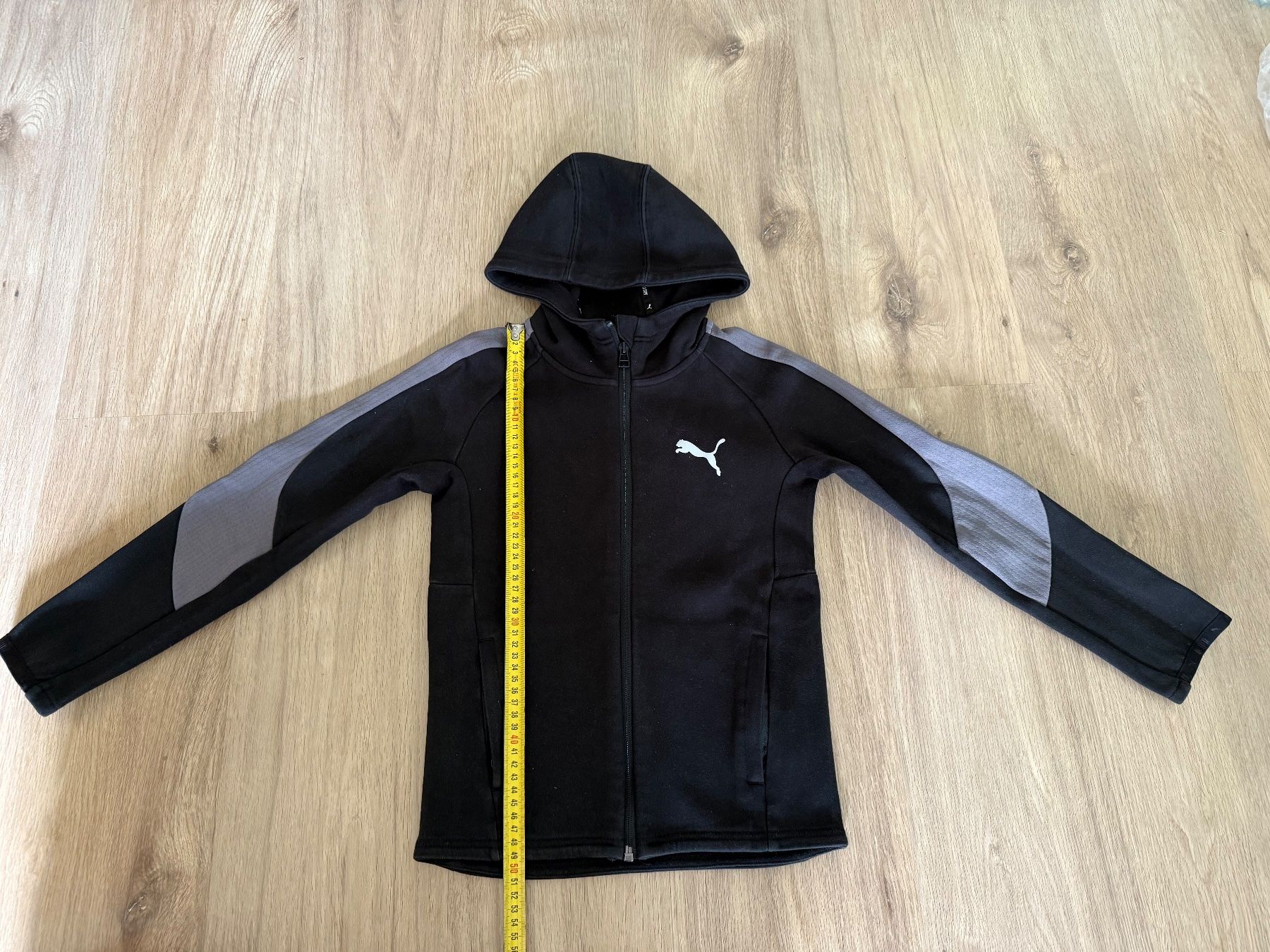 Puma Vestes & Manteaux: Puma Trainerjacke Grösse 140 – D'occasion à Oberburg par Serbus
