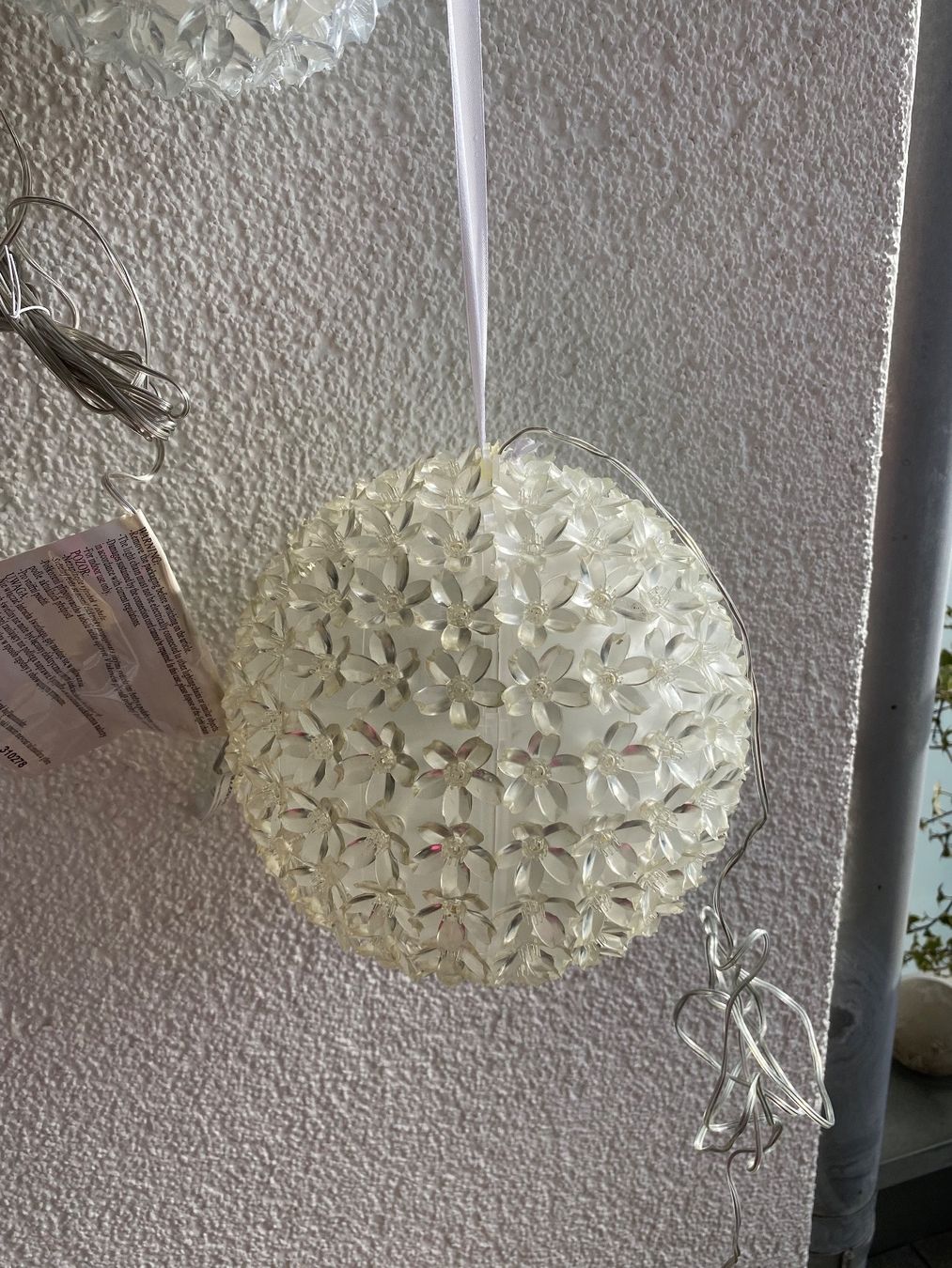 Migros Tutte le decorazioni: LED Blütenkugeln – Nuovo e nell'imballaggio originale da Teufen AR venduto da Memilu 3