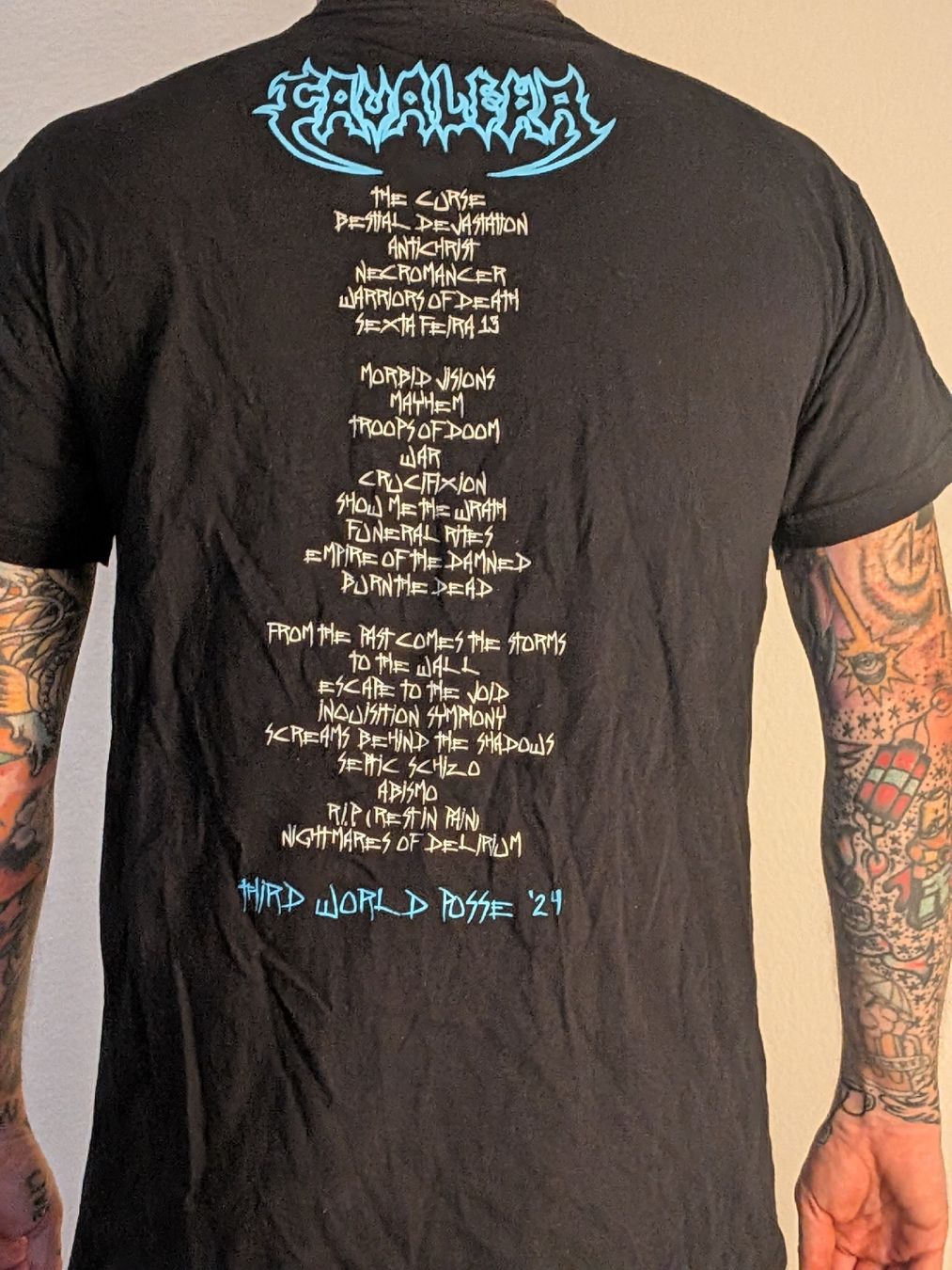 T-shirt: Cavalera EU tour 2024 – Usato da Adliswil venduto da danfarrar 1