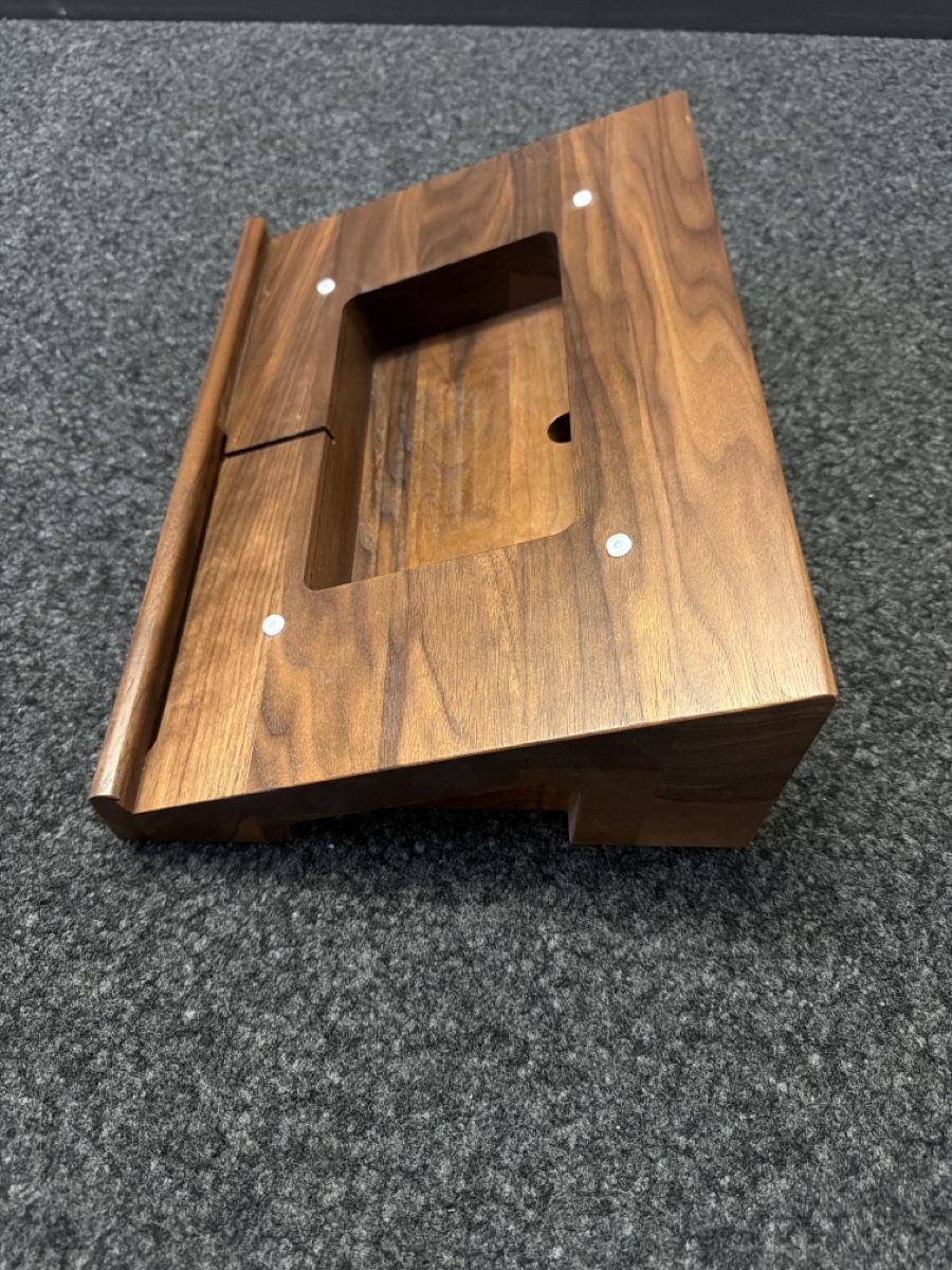Altro per computer & reti: Holz Tabletständer aus Nussbaumholz – Nuovo (secondo la descrizione) da Thun venduto da BanjoDan 1