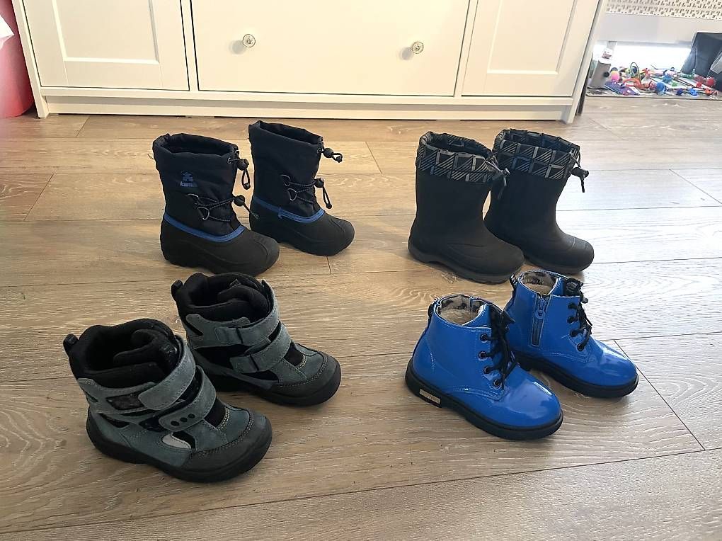 Scarpe per ragazzi: Schuhpaket Gr. 27 – Usato da Deitingen venduto da ALE-3891
