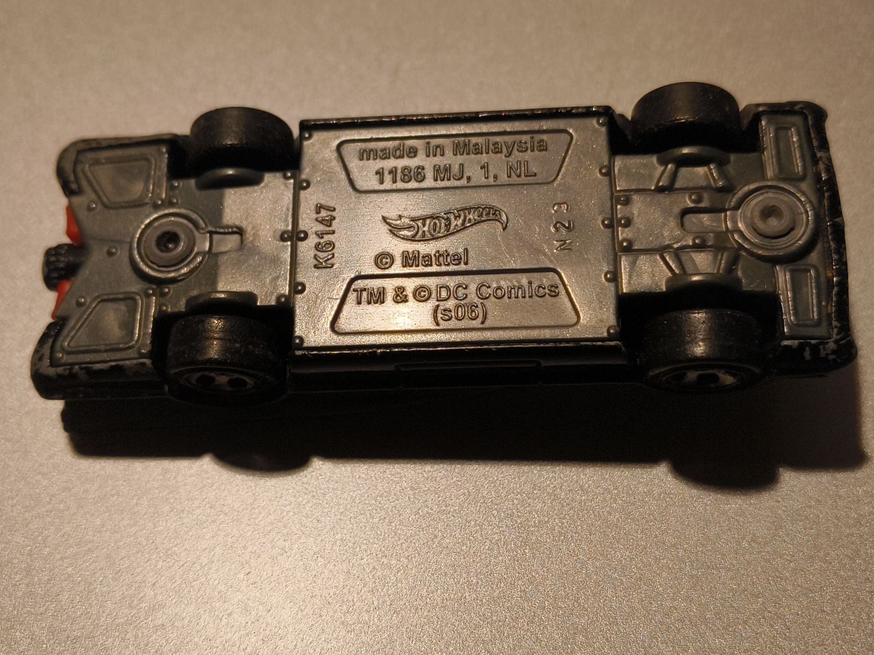 Hot Wheels Modellini d'auto: Hot Wheels Batmobile K6147 1/64 Malaysia DC Comics – Usato da stettlen venduto da VintageBern_ch 6