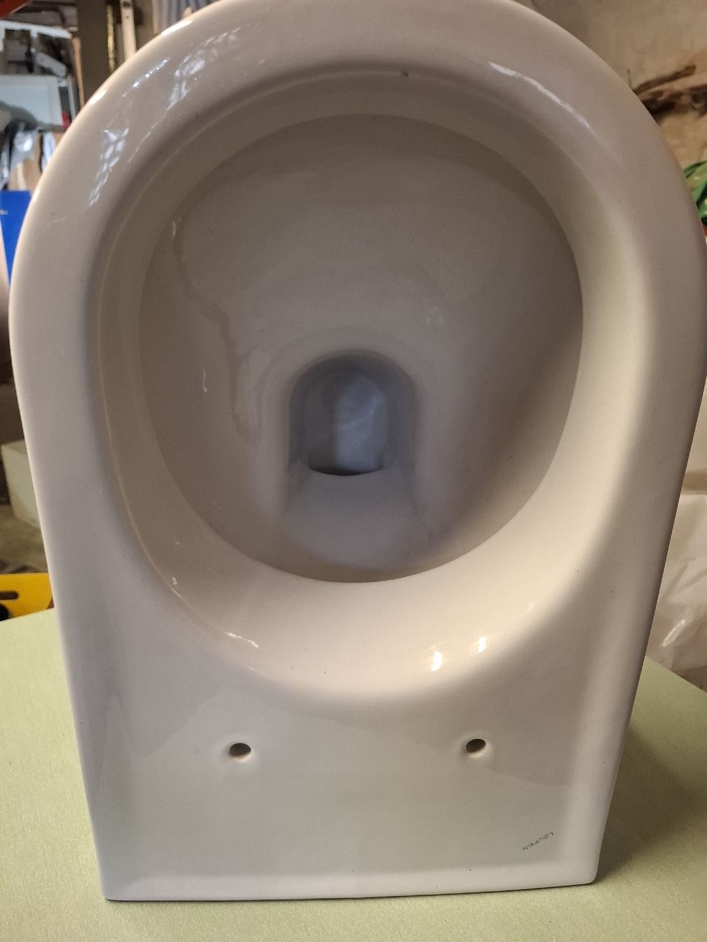 Laufen WC: Neue WC Schüssel – Neu und originalverpackt aus Rheineck von hinter.dem.mond