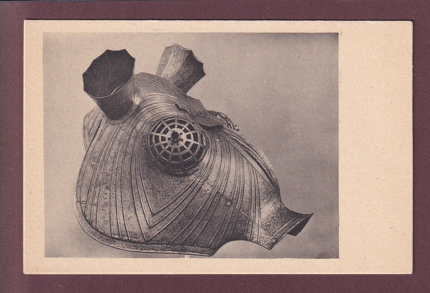 Cartoline postali: BASEL - Historisches Museum - Eiserne Rossstirne – Usato da Pully venduto da nicecards