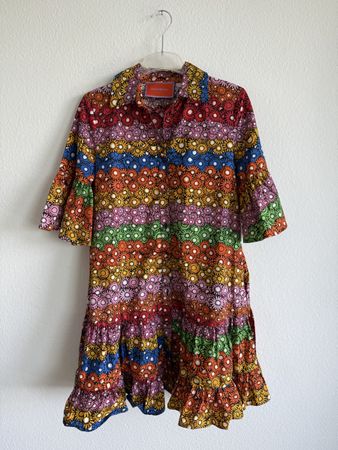 Une robe lumineuse et colorée de La Double J