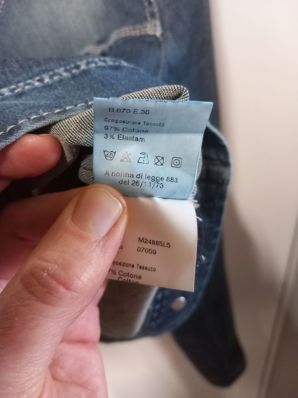 Cappellini Jacken: Cappellini Stretch Jeansjacke IT 48 (ca 40) – Gebraucht aus Gwatt (Thun) von umwelt-brocki 4