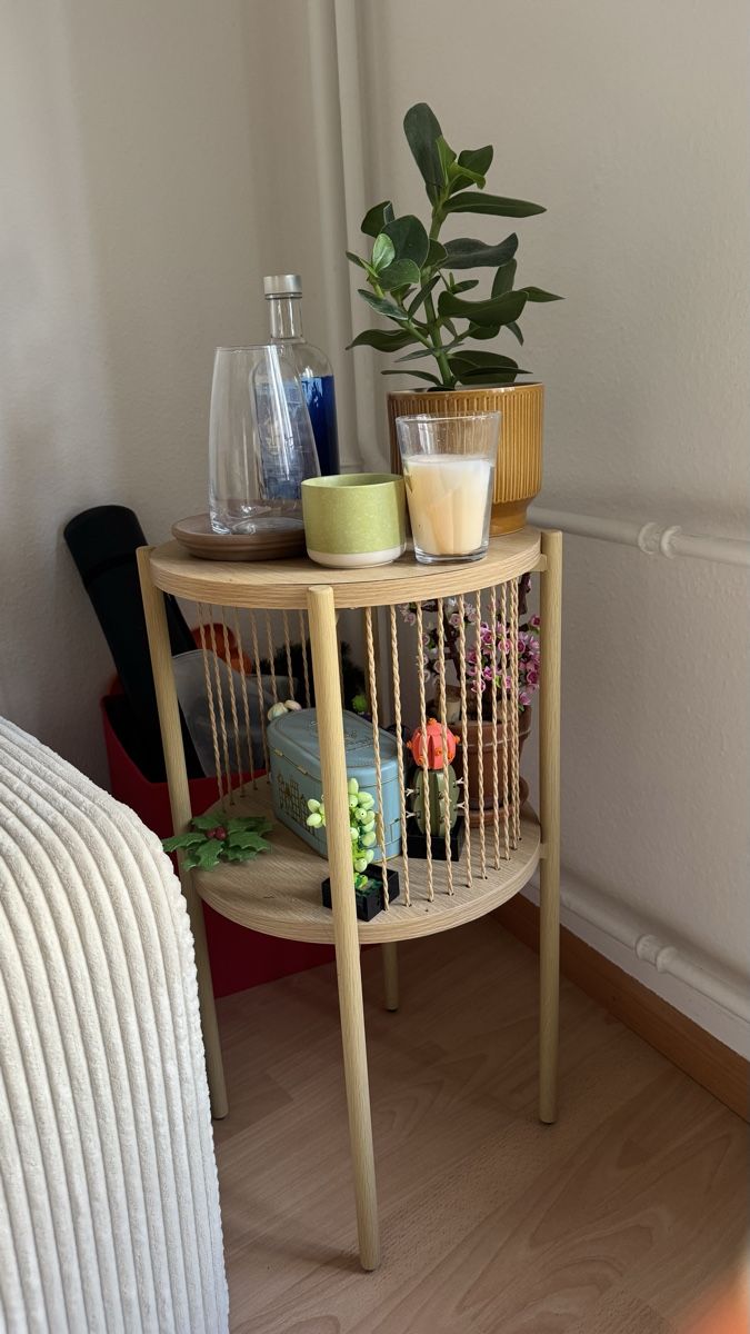 Tische: Round Coffee Table & Side Table Set with Matching Mirror – Gebraucht aus Basel von aay_l5ht 1