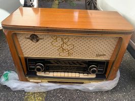 Klassisches Röhrenradio Graetz Musica 