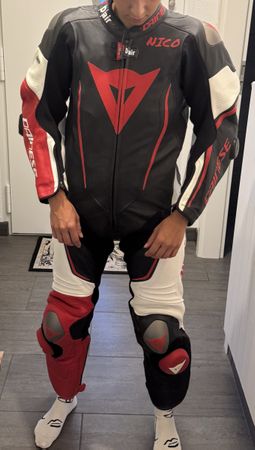 Dainese Lederkombi Grösse 50/52 sehr guter Zustand