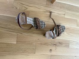 Gucci Damensandalen Braun GG Muster Grösse 39C