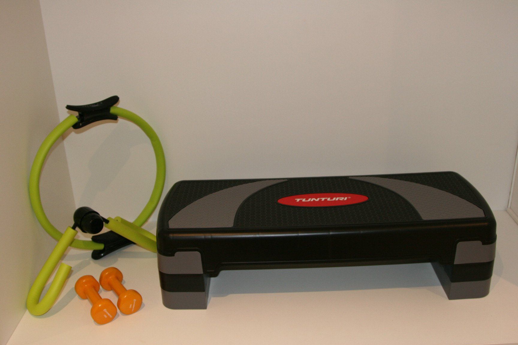 Tunturi Hometrainer: Heimtrainer Set Stepper, Hanteln & Schenkeltrainer – Usato da Büren an der Aare venduto da Sabinem71