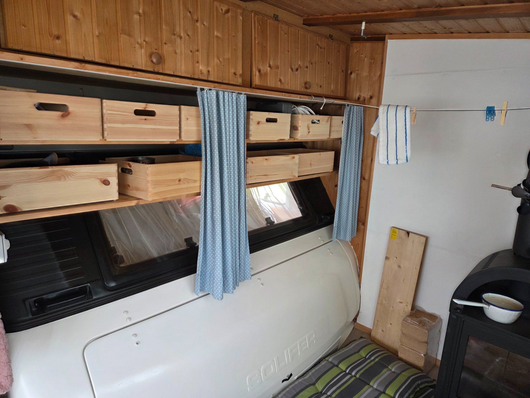 Véhicules de camping: Wohnwagen mit Vorbau – D'occasion à Bülach par qle_6vms 8