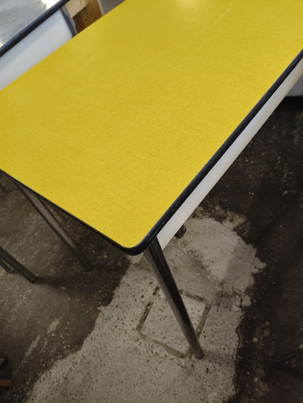 Tables: Vintage Küchentisch Kelco – D'occasion à Zwingen par inf_2blh