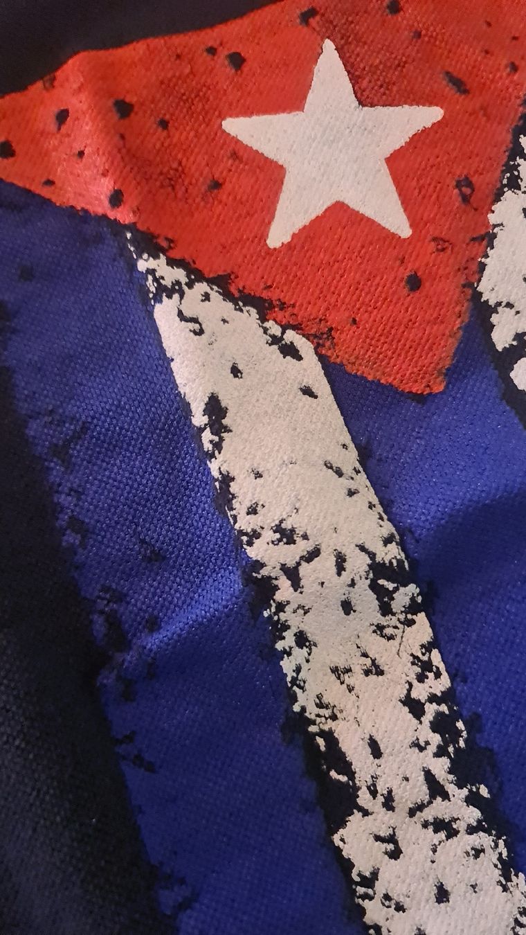 T-shirt: tshirt aus cuba M – Nuovo (secondo la descrizione) da Aarau venduto da pafiro 1