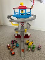 Paw Patrol Spielturm mit 11 Fahrzeugen!