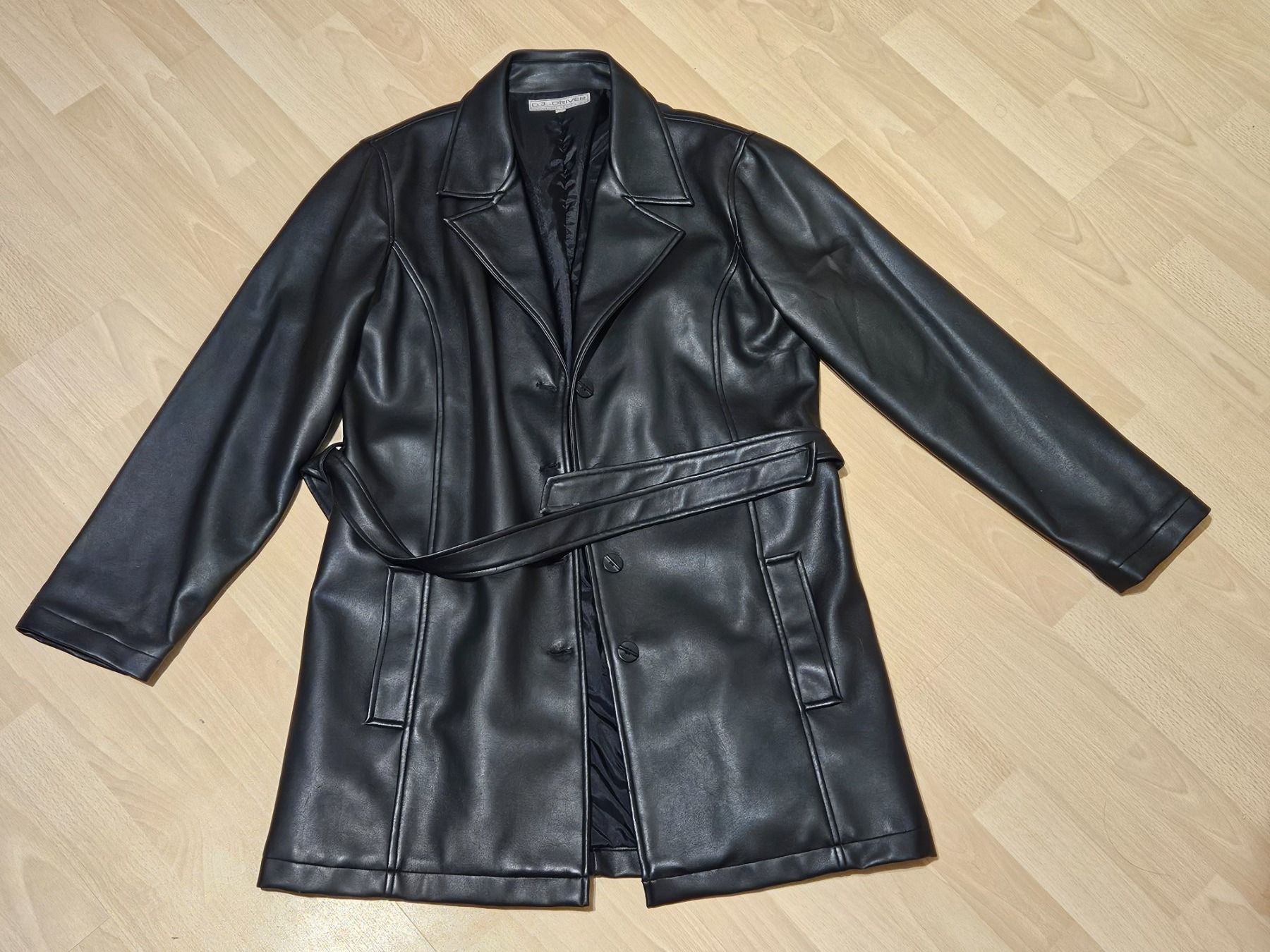 Giacche: Jacke Damen, Lederoptik schwarz, Grösse M – Usato da Jona venduto da ASMARADO