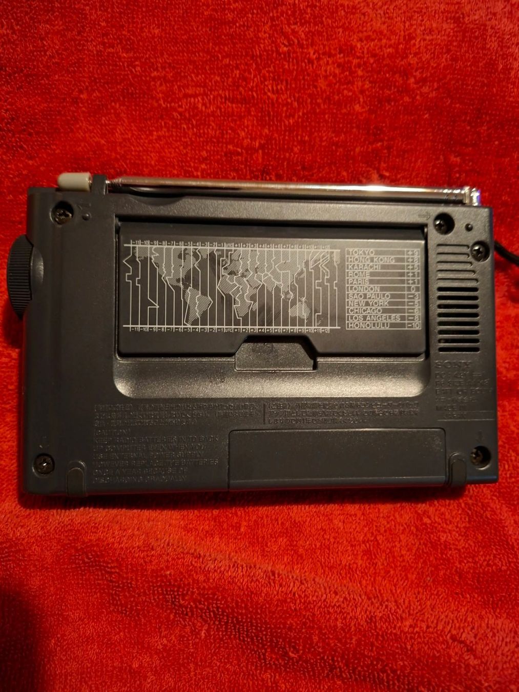 Sony Radios: Sony ICF-SW40 PLL-Synthesizer-Weltempfänger – Gebraucht aus Wittenbach von Nostalgie1965 1