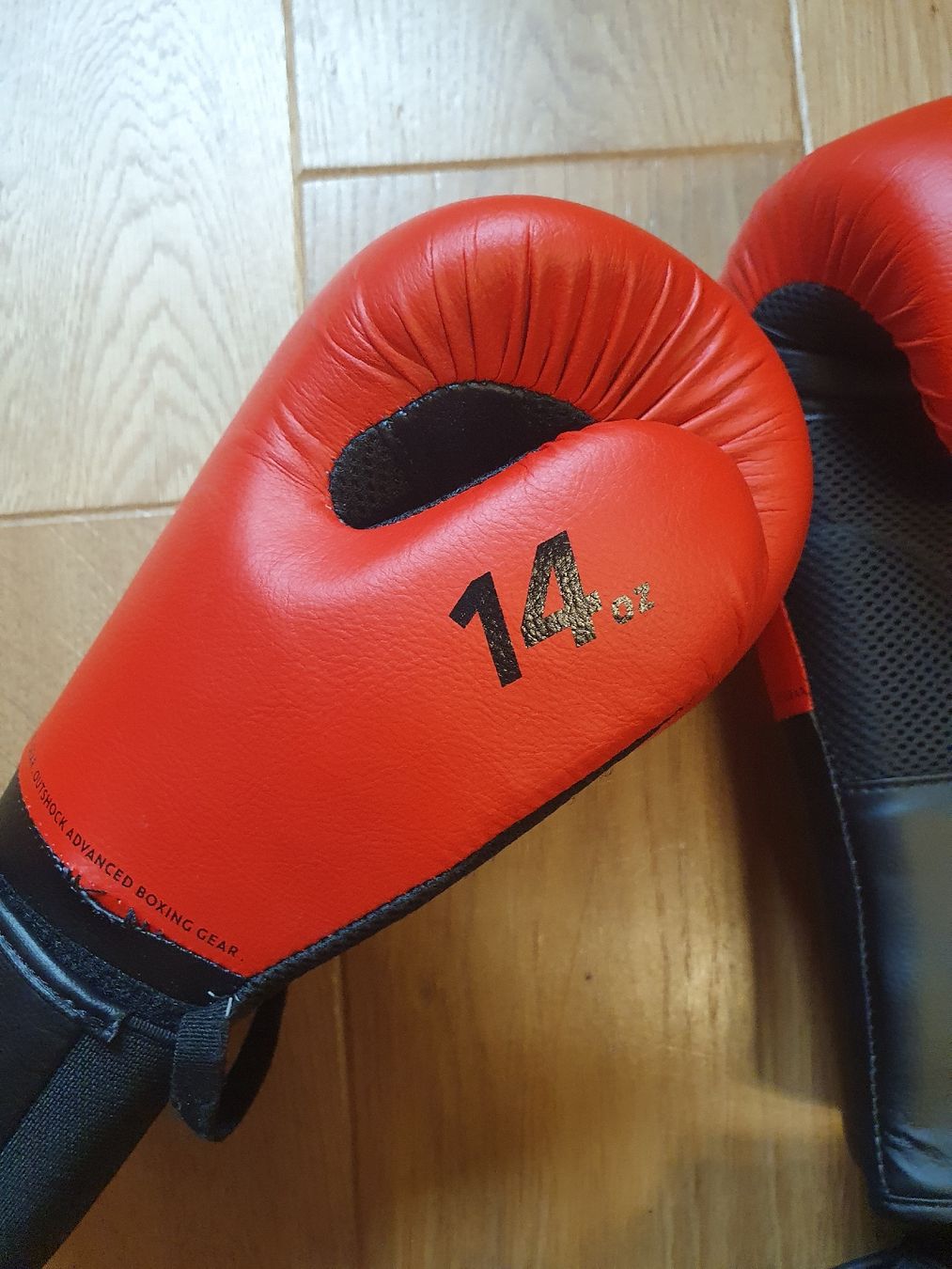 Decathlon Guanti & manicotti: gants boxe 14oz et casque taille L – Usato da Monthey venduto da lud_y6n9 2