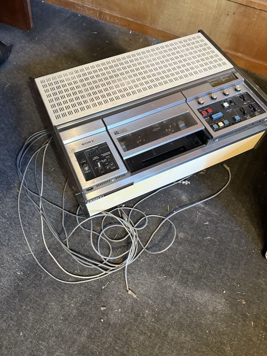 Sony Aufnahmegeräte: Sony Vintage Videorecorder – Gebraucht aus Horriwil von Carrera68 7