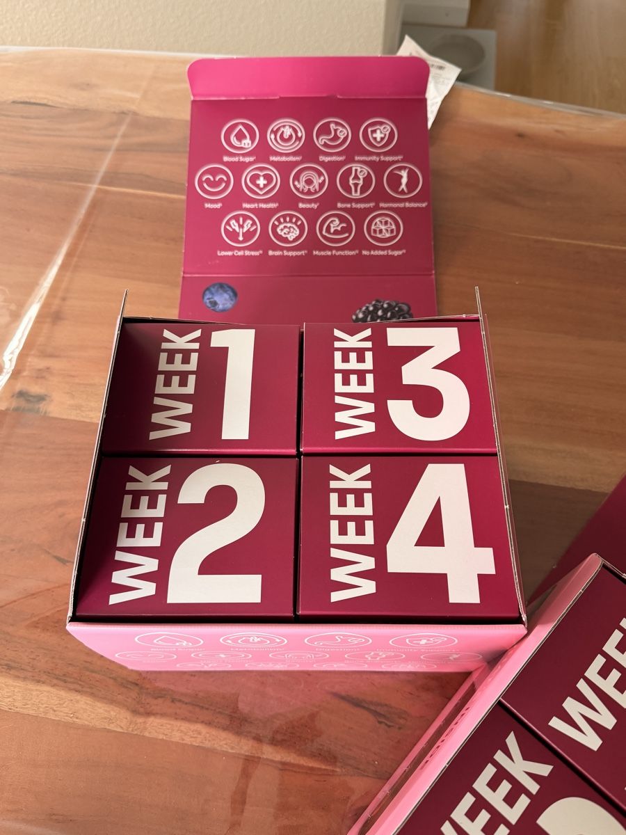 More Nutrition Cibi & Specialità: More Daily100 True Berries 8- Wochen-Set mit Shaker – Nuovo e nell'imballaggio originale da Küssnacht am Rigi venduto da lun_gl7c 3