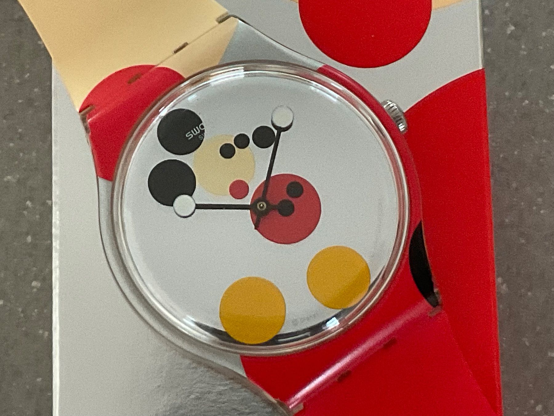 Swatch Uhren: Swatch Mickey SUOZ290S neu. – Neu und originalverpackt aus Bonstetten von Fluca
