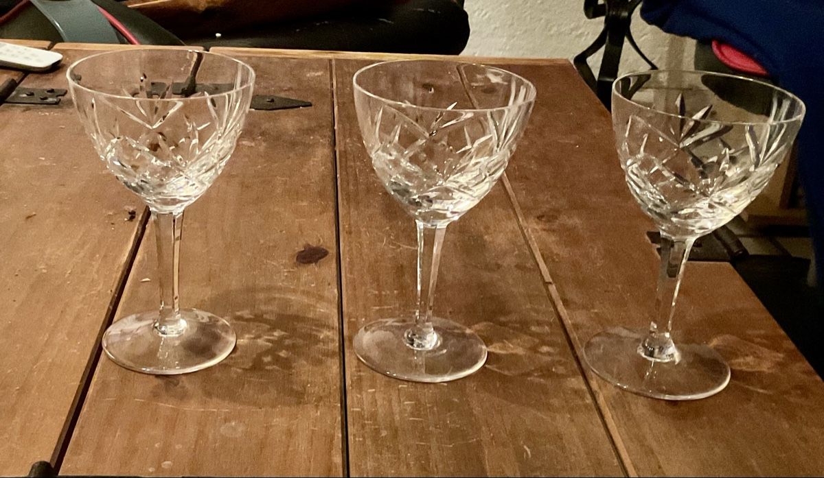 Gläser: 6 Weingläser mit Schliffmuster, Vintage – Gebraucht aus Endingen von nathan05 2