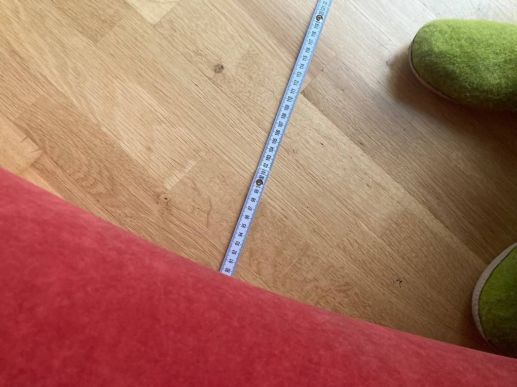 Sofas: Sofa in rot – D'occasion à Rhäzüns par garfield_001 2