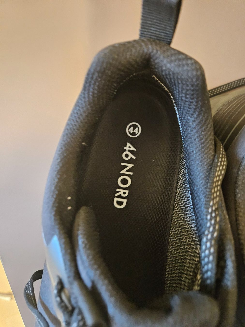 46 Nord Scarpe da uomo: Neue Nord 46 Trekking Schuhe – Nuovo (secondo la descrizione) da Aesch BL venduto da Kart56 1