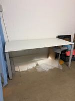 Tisch 80 cm x 180 cm, höhenverstellbar 64 bis 75 cm