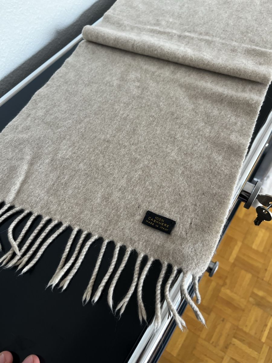 Loro Piana Foulard & Sciarpe: Loro Piana Cashmere Scarf – Usato da Genève venduto da 3M_JR 1
